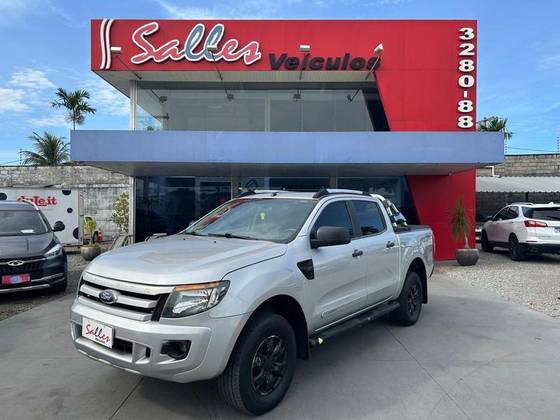 FORD RANGER 3.2 XLS 4X4 CD 20V DIESEL 4P AUTOMÁTICO